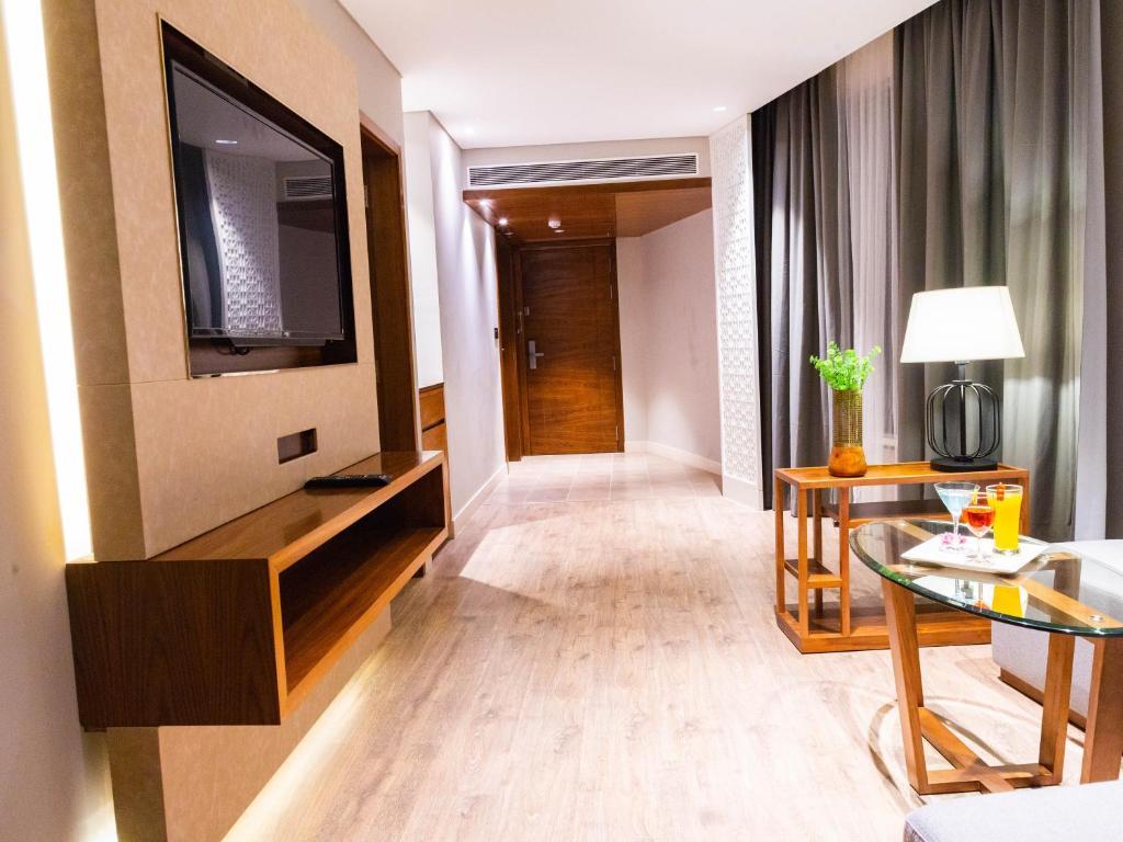 The Elite Narasapura, A Member Of Radisson Individuals Exterior foto