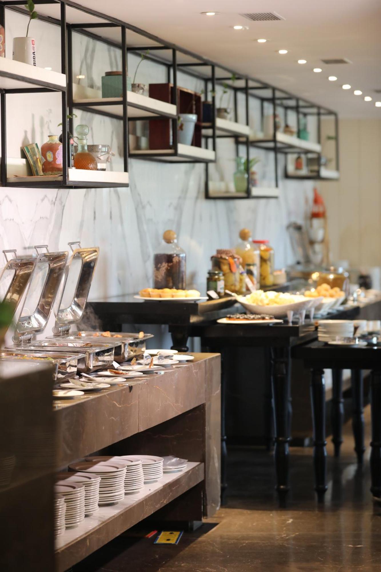 The Elite Narasapura, A Member Of Radisson Individuals Exterior foto