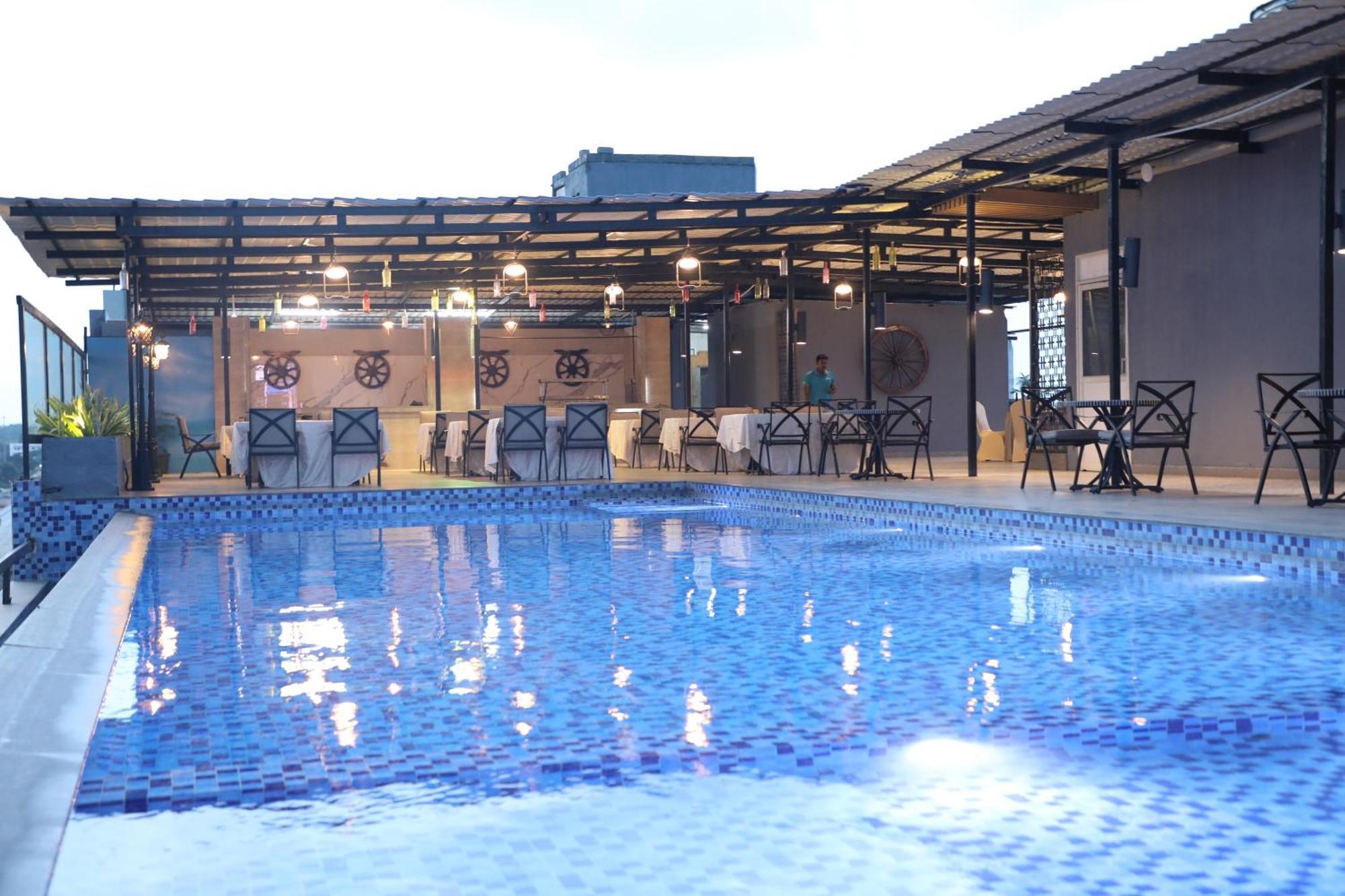 The Elite Narasapura, A Member Of Radisson Individuals Exterior foto