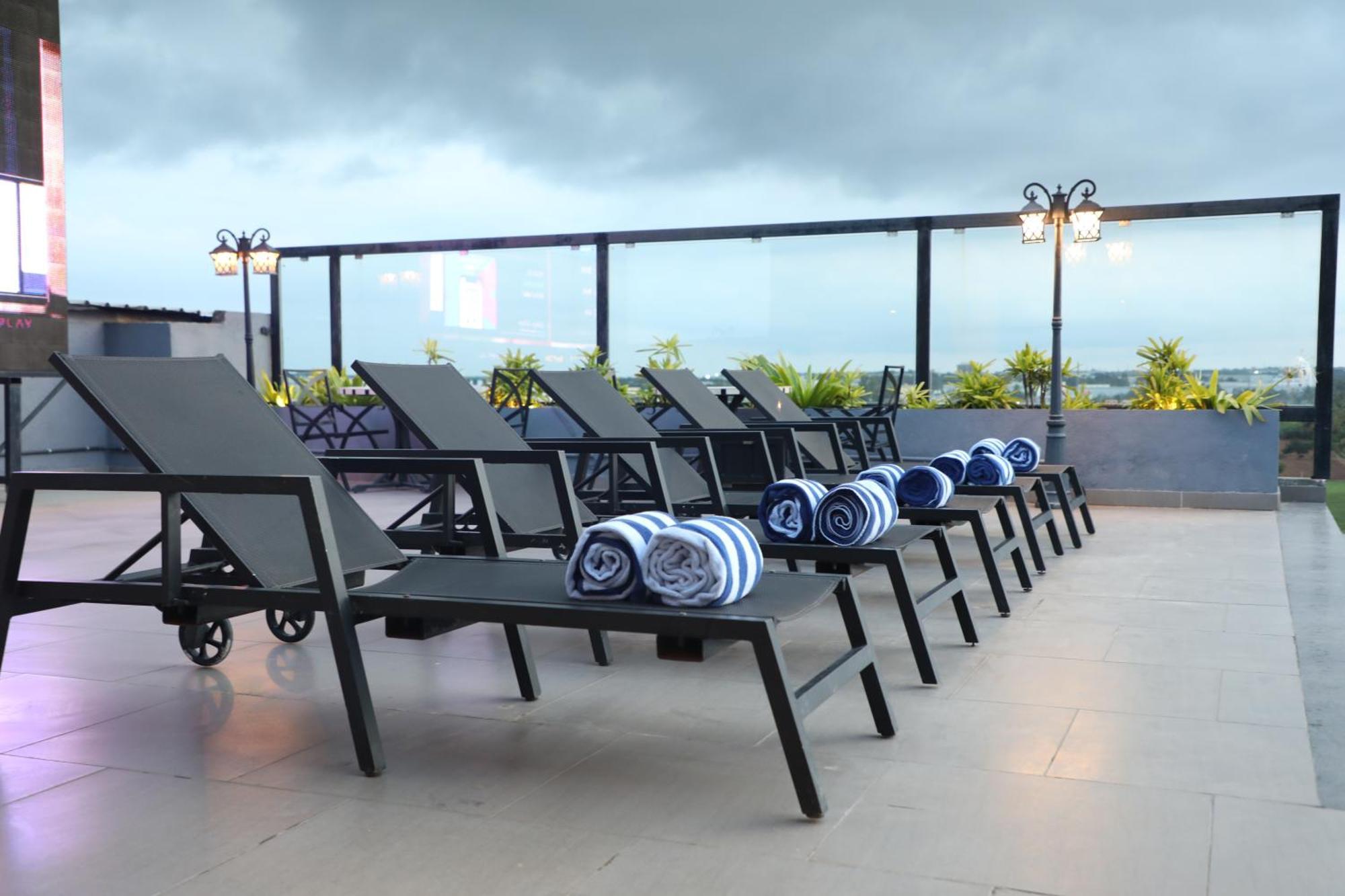 The Elite Narasapura, A Member Of Radisson Individuals Exterior foto