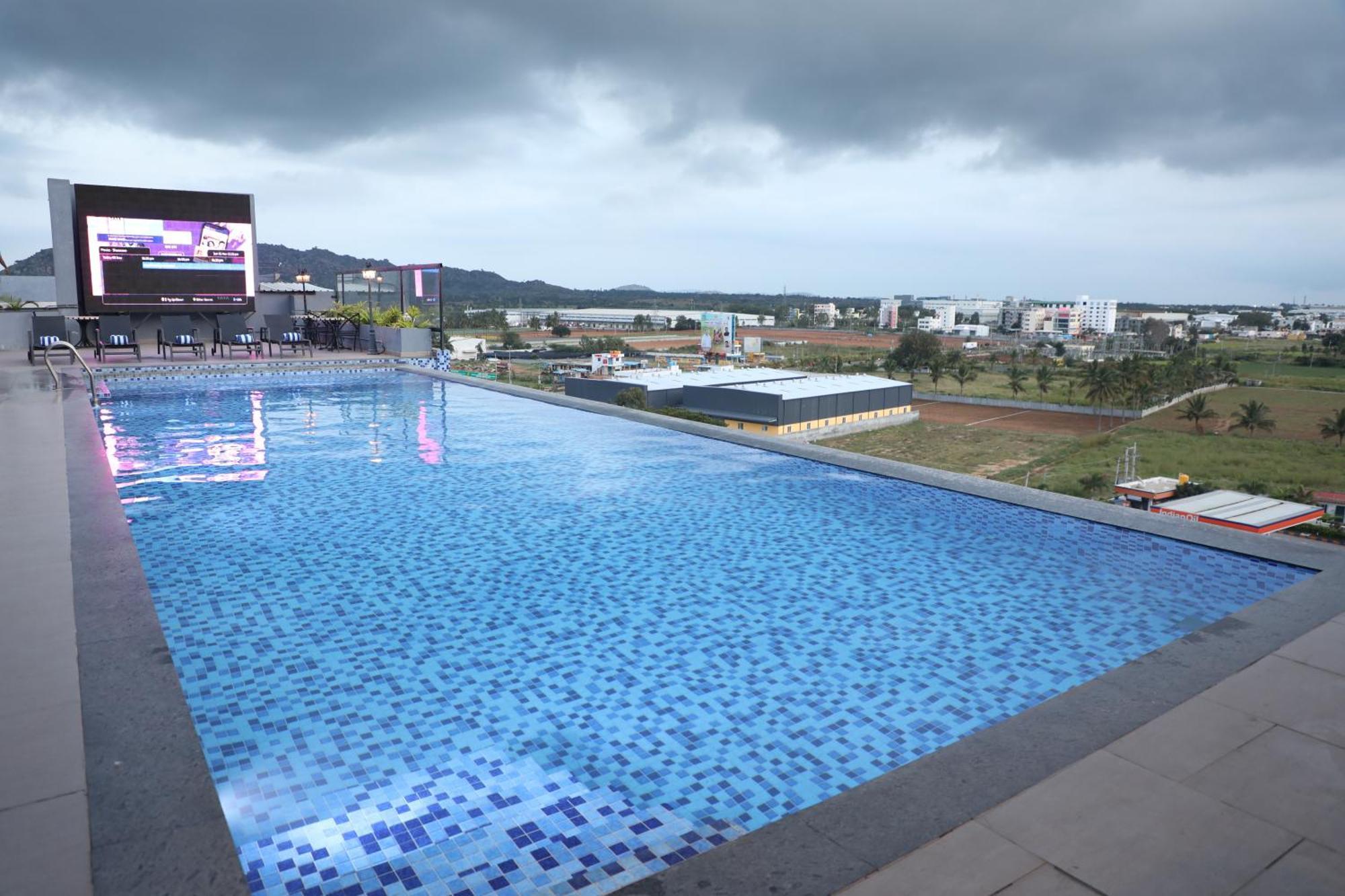 The Elite Narasapura, A Member Of Radisson Individuals Exterior foto