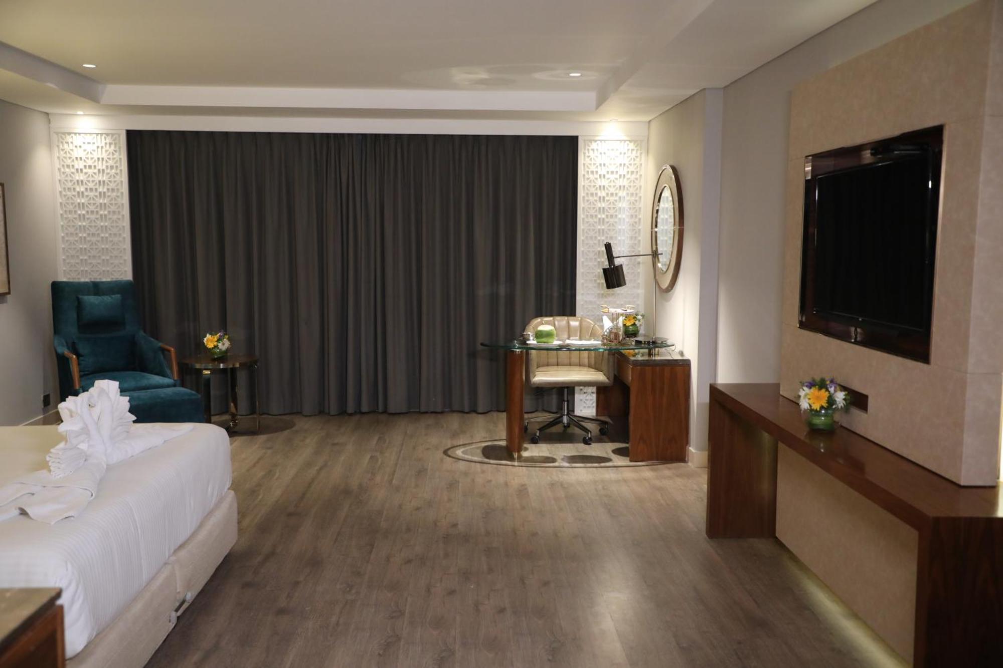 The Elite Narasapura, A Member Of Radisson Individuals Exterior foto