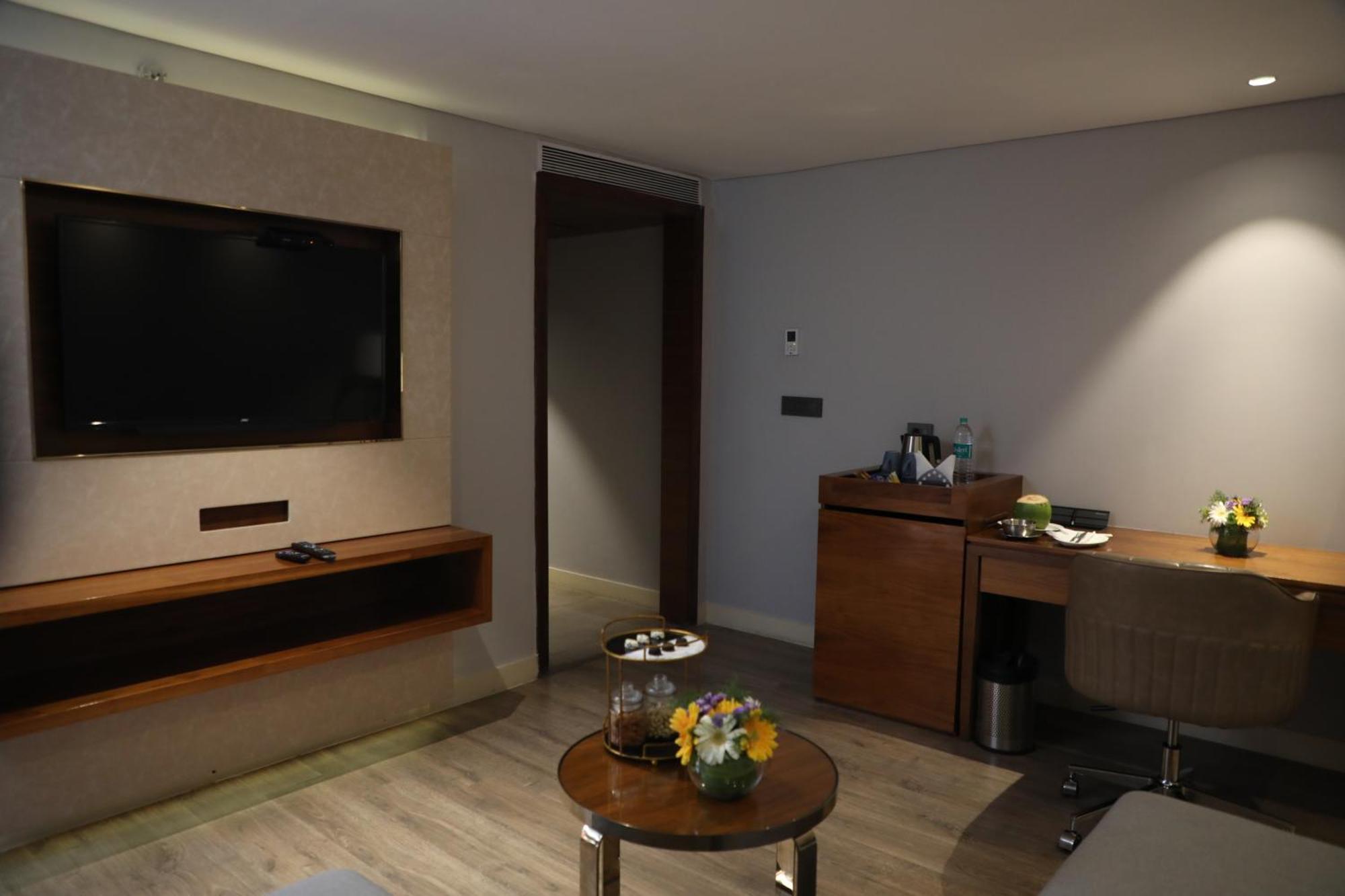 The Elite Narasapura, A Member Of Radisson Individuals Exterior foto
