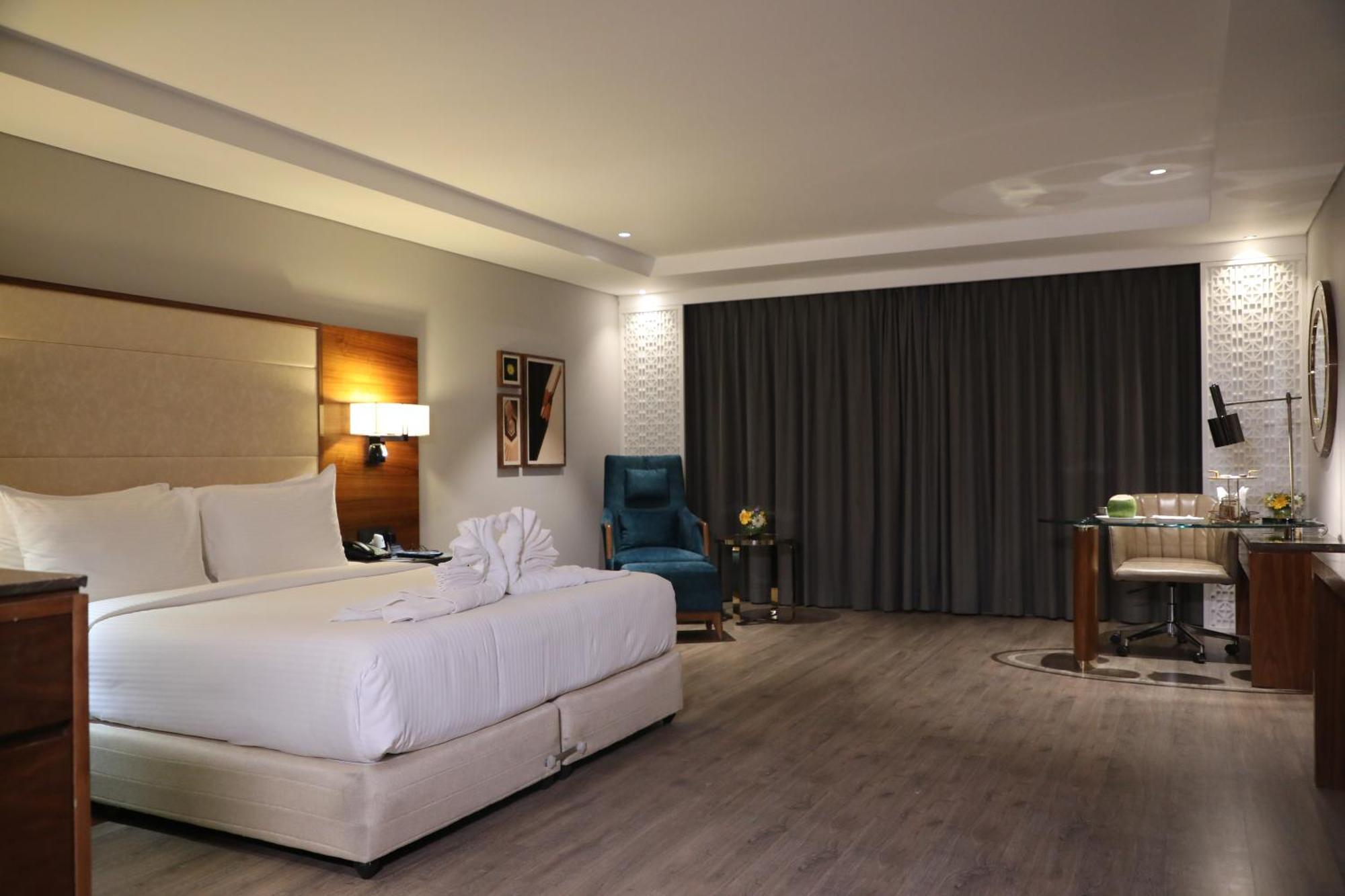 The Elite Narasapura, A Member Of Radisson Individuals Exterior foto