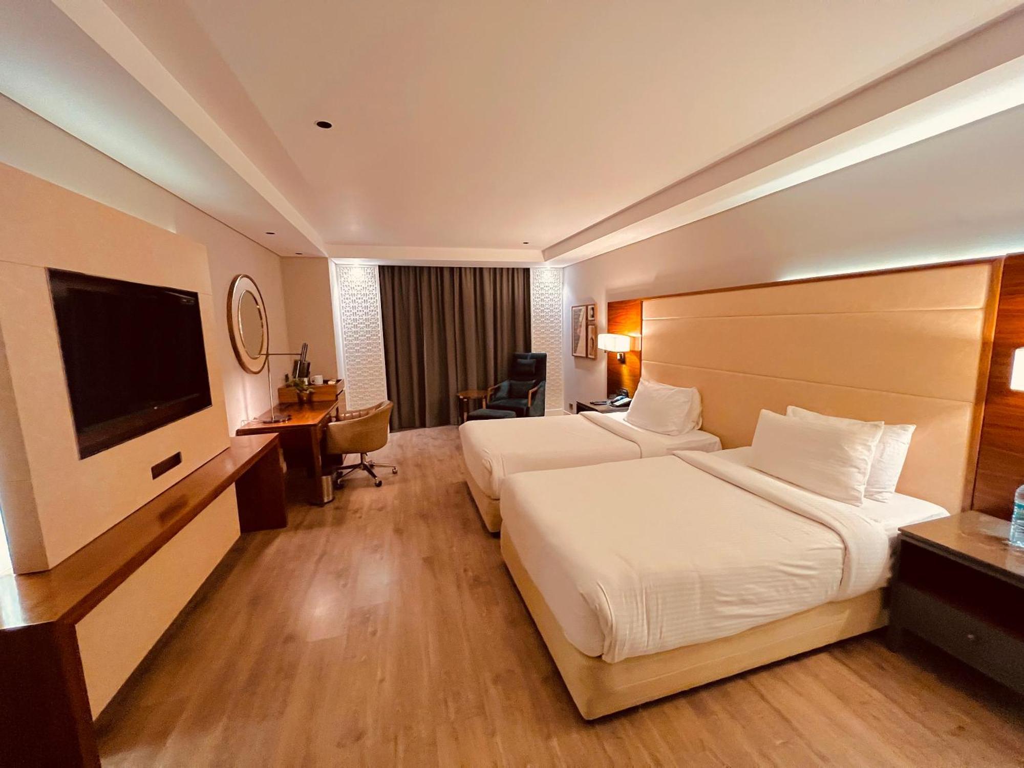 The Elite Narasapura, A Member Of Radisson Individuals Exterior foto
